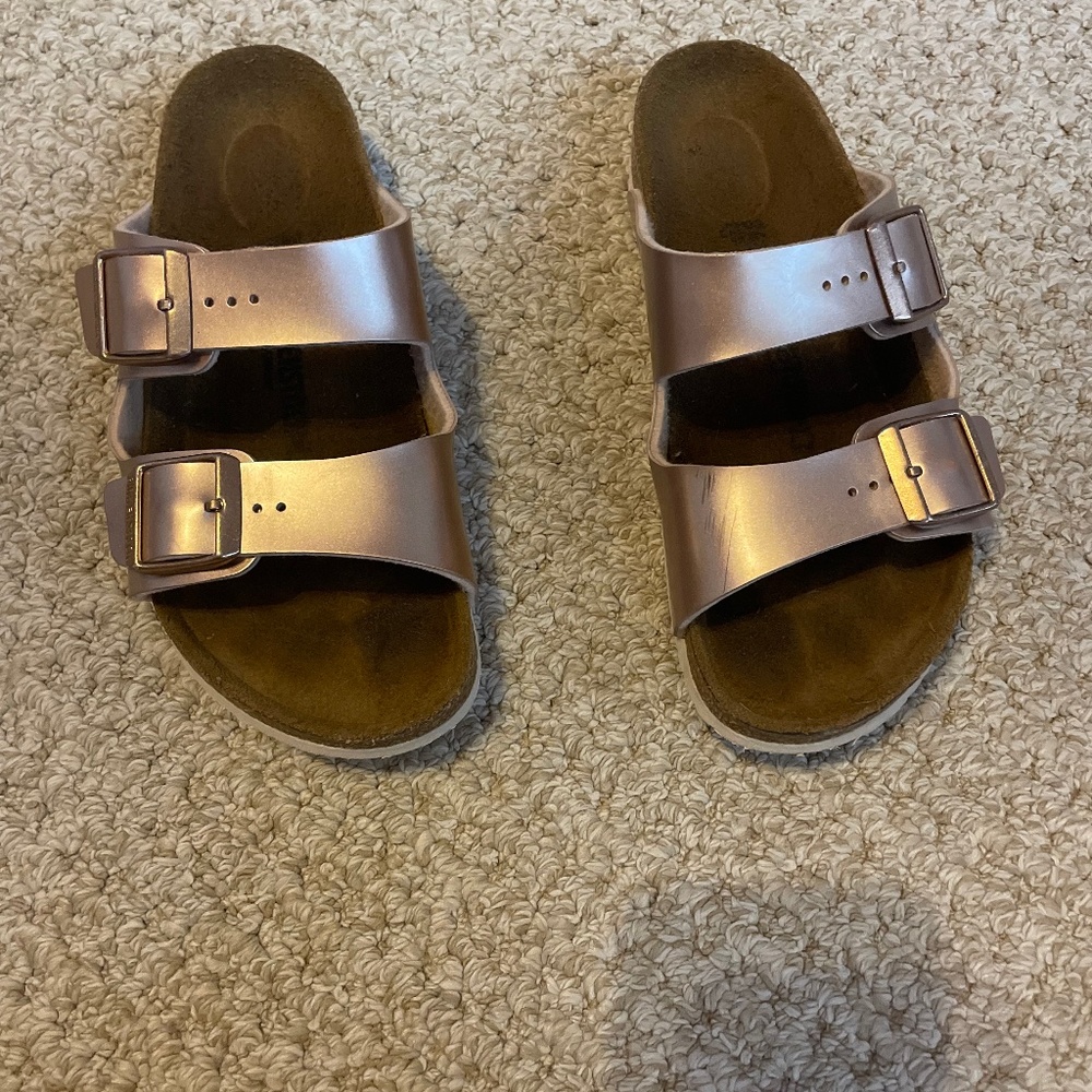 Rose gold kids Birkenstocks